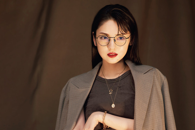 こんな道重さゆみ見たことない！カッコイイカジュアルで変身 画像