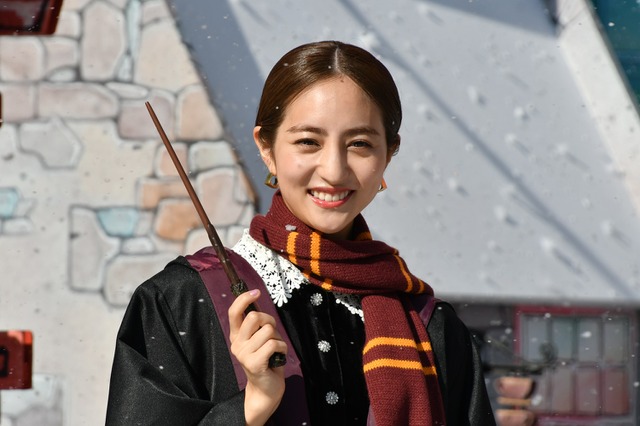 「ハリー・ポッター」ファンの堀田茜、人生初魔法に歓喜! 画像