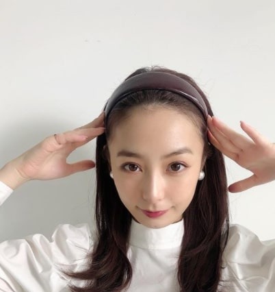 宇垣美里、オデコ全開のレアショットに反響！「超かわいい」「めちゃ綺麗」 画像