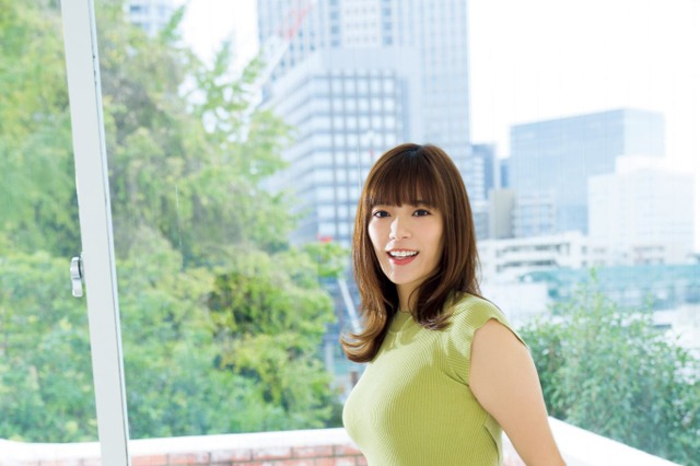 三谷紬アナ、グラビアでダイエット美ボディを披露 画像