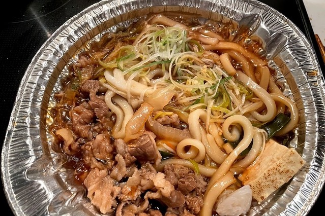 すき家の「牛すき鍋定食」をテイクアウト！ 画像