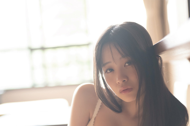 AKB48・横山結衣、妖艶なランジェリーショット初解禁 画像