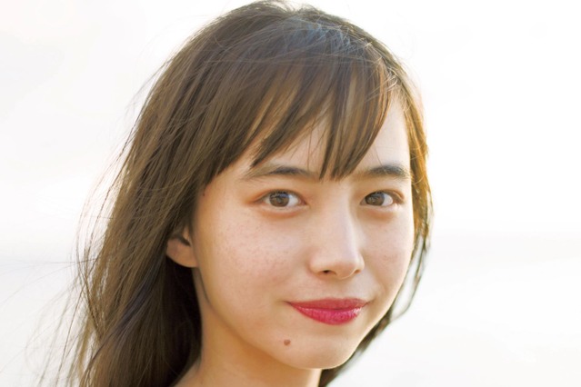 井桁弘恵、カレンダーのお渡し会イベント開催決定!2ショットチェキ撮影会も実施! 画像