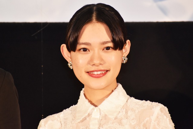 杉咲花、弟とのツーショット公開に「嬉しいショット」 画像