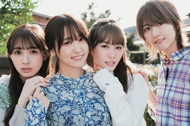 櫻坂46・1期生 小池美波、菅井友香、土生瑞穂、渡辺梨加、絆感じるロンググラビア 画像