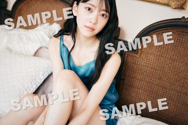 堀未央奈、フォトブック特典カードにも貴重な美肌カット!ショップ別7パターン 画像
