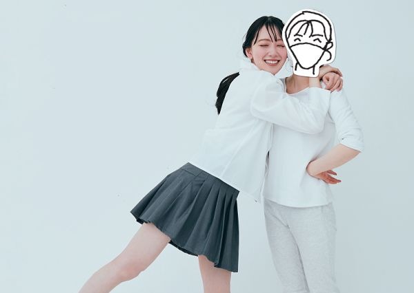 堀未央奈、フォトブックに“実姉”が登場！姉妹ならではの涙誘う赤裸々対談も収録！ 画像