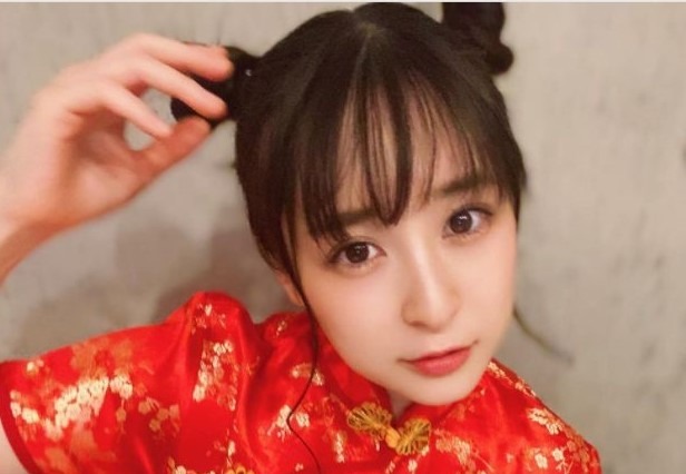 中崎絵梨奈、キュート&セクシーなチャイナドレス姿公開!「似合いすぎ」と反響 画像