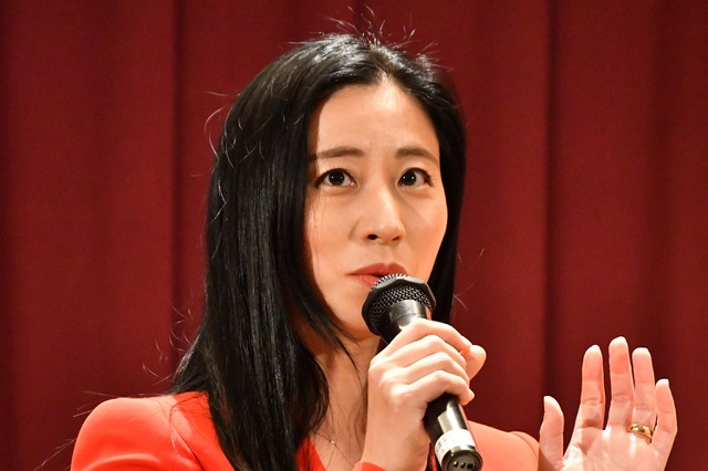 三浦瑠麗、中川会長の行動に痛烈！「だからデパートとかも開けてくれる？」 画像