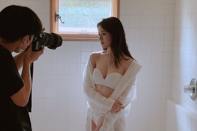 『女子高生ミスコン』準グランプリ・萩田帆風 シースルーシャツ×ビキニのセクシーオフショ! 画像