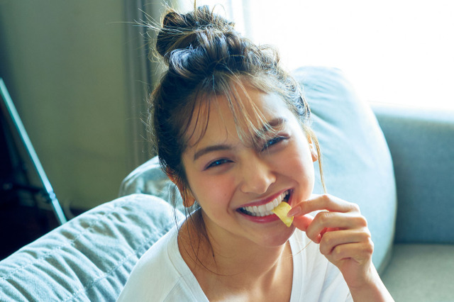 ゆきぽよ、3rd写真集のアザーカット公開!「無修正ボディ」を披露する1冊 画像