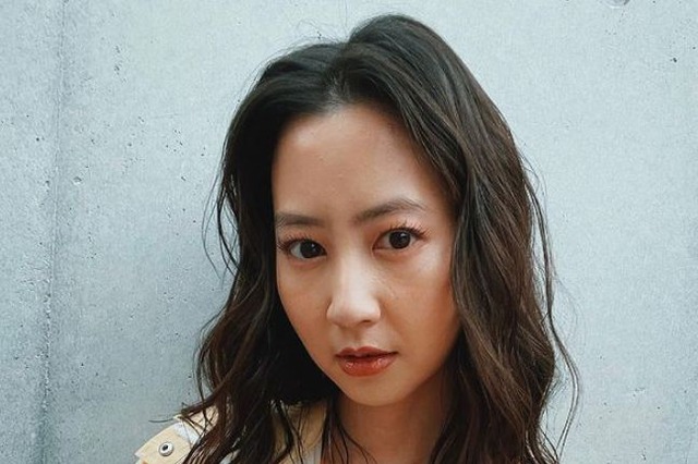 河北麻友子、インスタで大人セクシーな麻友コーデ披露 画像