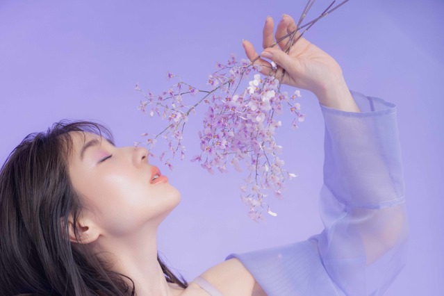 田中みな実、新作ブラ着用し“美胸”披露 画像