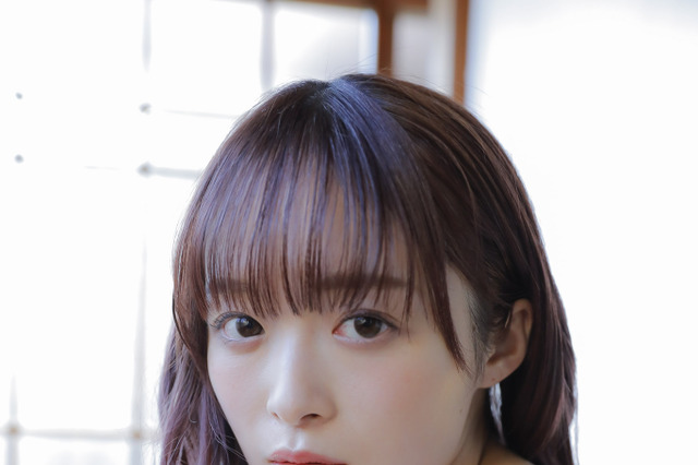 優希クロエ初の写真集発売決定！美少女オーラあふれる白ワンピカットが公開に！ 画像