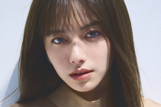 山本舞香のデビュー10周年記念カレンダー！24歳誕生日に発売決定 画像