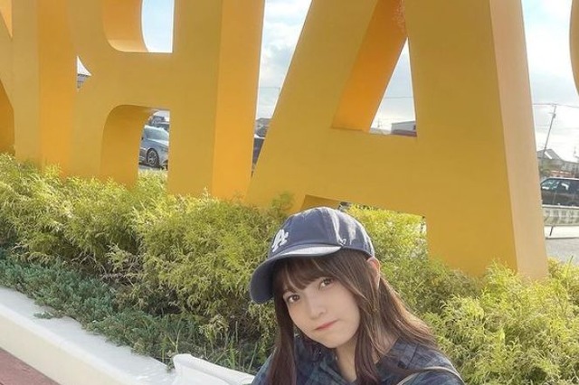 黒嵜菜々子の「デートなうに使っていいよ」写真がちょっぴりセクシーと評判！ 画像