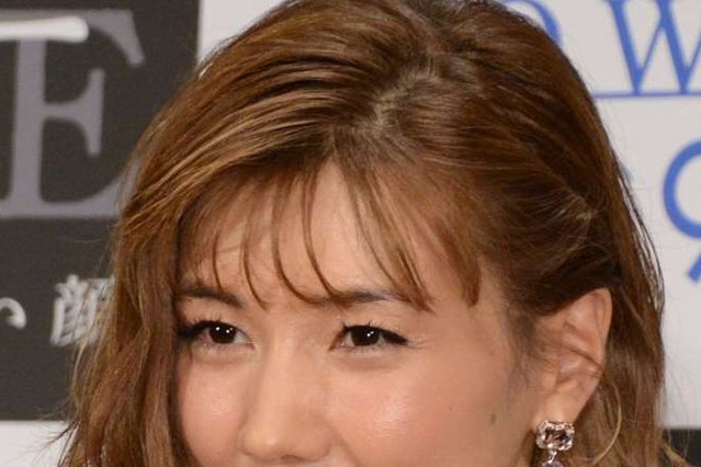 仲里依紗、YouTube150万人達成を生報告「まさかここまで大きくなるとは」 画像