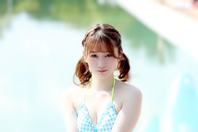 笹岡郁未、『ミスFLASH2022』Web投票1位を報告！キュートな水着オフショも公開！ 画像