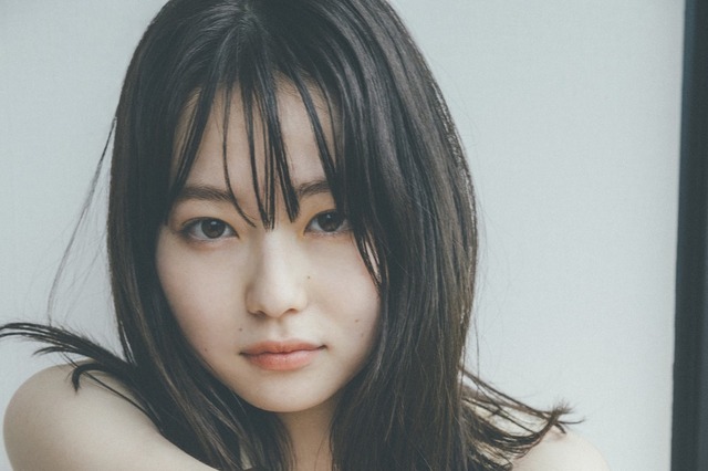 山田杏奈、“女性”と“少女”の両面凝縮！節目の年に2nd写真集発売 画像