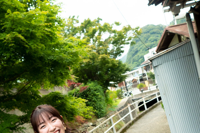 前島亜美、デビュー10周年記念写真集を11月に発売決定! 画像