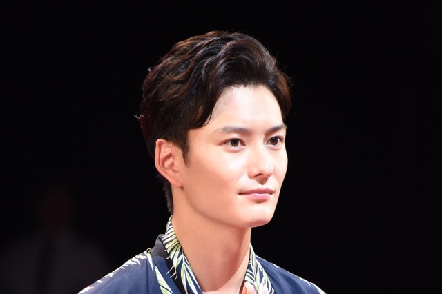 「どんだけ四角好きなんだよ!頭おかしいよ」岡田将生、菅田将暉にクレーム 画像