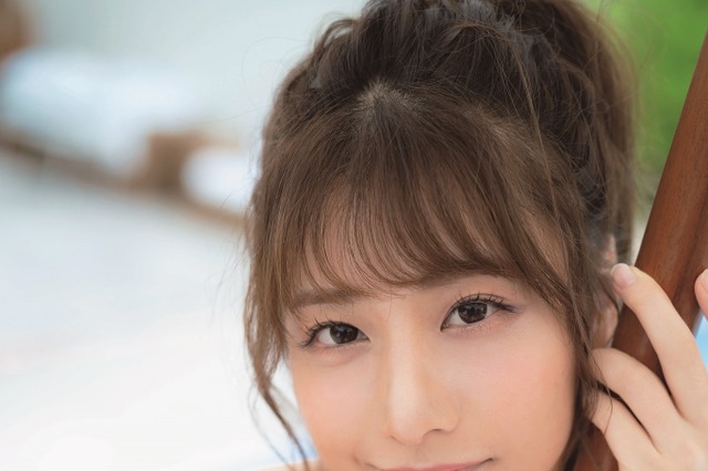 文春砲うけたスキャンダルFカップ・鈴木優香が水着グラビア 画像