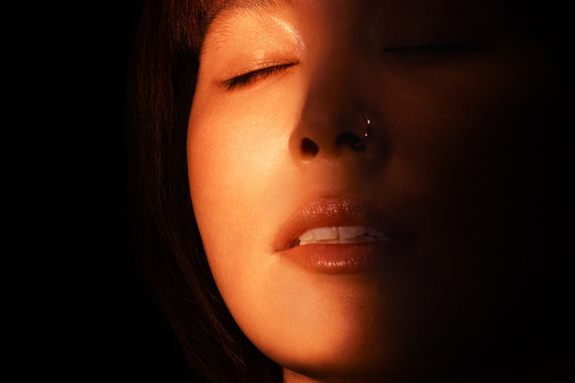 AIが“影”と“光”の世界で熱唱！朝ドラ『カムカムエヴリバディ』主題歌のMV公開！ 画像