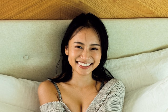 恋愛リアリティー番組出演で注目の田辺莉咲子が初グラビア挑戦！ 画像