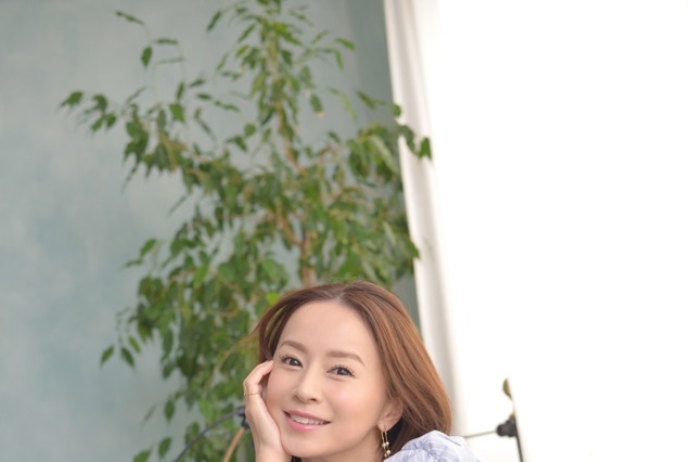 鈴木亜美、来年2月に40歳バースデーライブ開催決定！「辛過ぎてギブアップする様な熱いLiveに」 画像