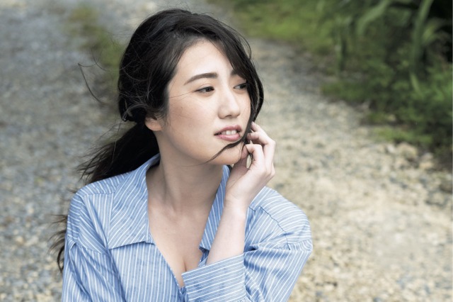 Gカップグラドル・草野綾、FLASHの袋とじでヘアヌード披露 画像