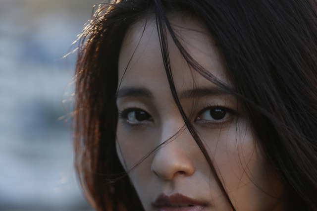 「理想のカラダ」水崎綾女が美ボディグラビア！「滲み出る女性らしさ」意識 画像