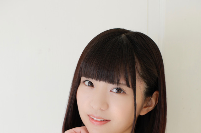 エラバレシ・朝倉ゆり、純白ビキニで美少女オーラ全開! 画像