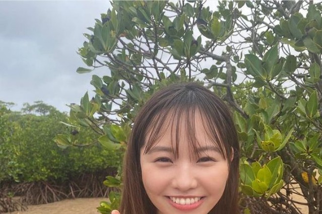 NMB48・本郷柚巴、グラビアに引っ張りだこの見事なボディ披露!「ナイススタイル」「めっちゃ可愛い」 画像