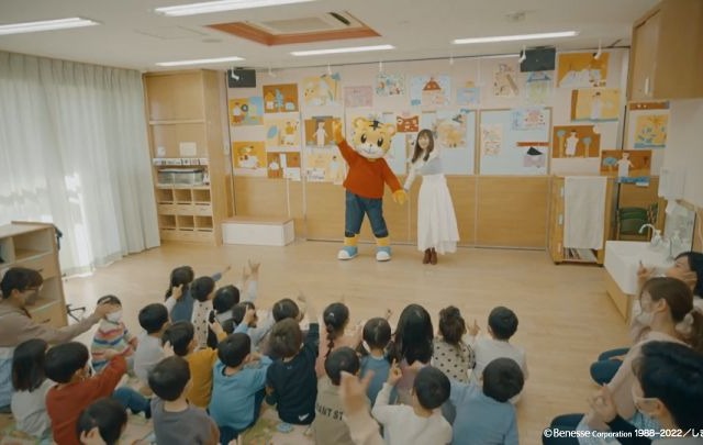 中川翔子＆しまじろうが保育園で子どもたちと大合唱！新曲MVが公開 画像