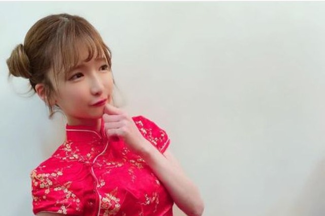 もえあずのチャイナドレスショットにファンメロメロ!「めっちゃ可愛い」「似合いすぎ」 画像