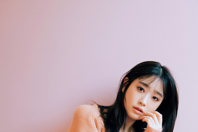髙橋ひかる、FLASH表紙&巻頭グラビアで20歳の魅力披露! 画像