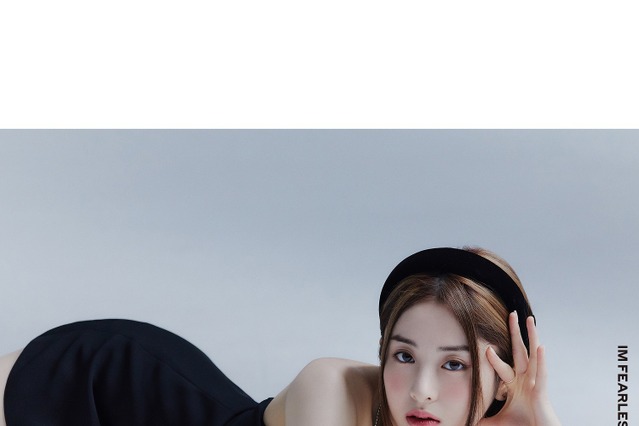 LE SSERAFIM、最後のメンバー・HUH YUNJINが公開！6人がついに出揃う 画像