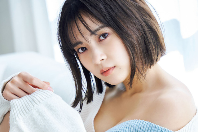 キラメイグリーン・新條由芽がショートヘアグラビア!太ももちら見せで色気全開 画像