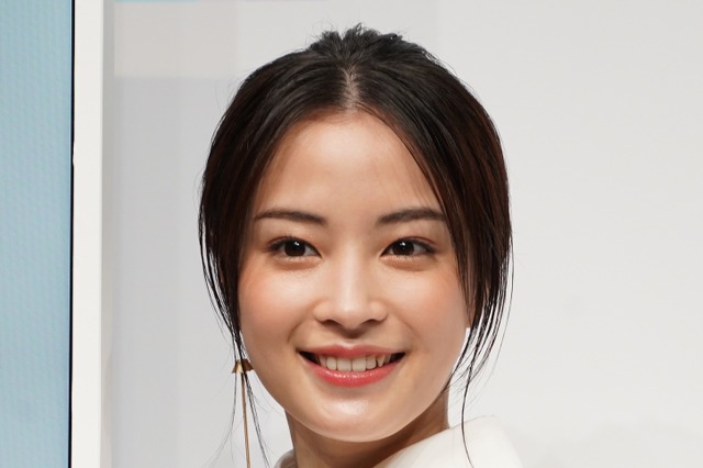 広瀬すず、デビュー10年の変わらぬ美しさ！女性誌オフショットムービー公開！ 画像