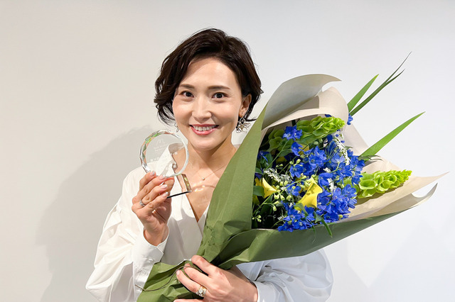 金子恵美、「第14回ベストマザー賞2022」政治部門受賞 画像