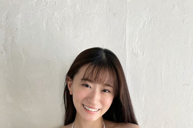 NMB48・上西怜、純白レースビキニで可愛すぎるオフショット公開! 画像