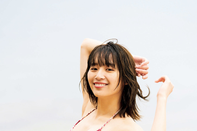 浅川梨奈、デビュー10周年記念写真集で最大露出に挑戦!色気たっぷりの先行カットが公開に 画像