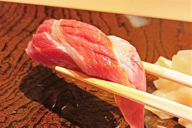 【実食】ミシュラン星獲得「銀座おのでら」の立食店がオープン！半額以下のネタを調査 画像