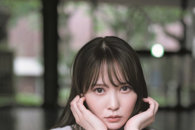 日向坂46・加藤史帆、艶っぽい大人の表情魅せる『blt graph.』グラビアカット公開 画像