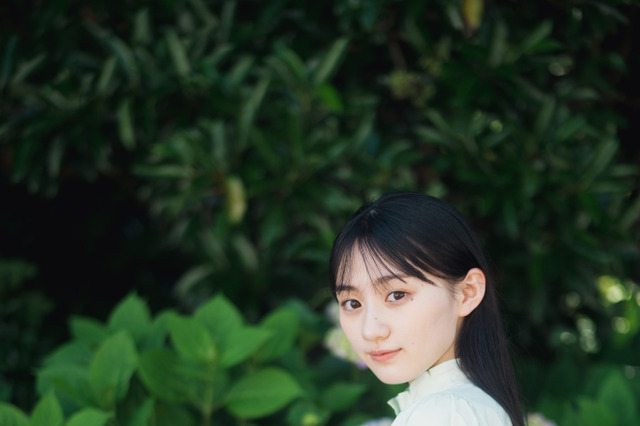乃木坂5期生・川﨑桜、早くもB.L.T.表紙に登場!抜群の透明感に注目 画像