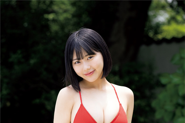 HKT48・田中美久＆豊永阿紀＆宮﨑想乃のセクシー水着グラビアが一挙解禁！ 画像