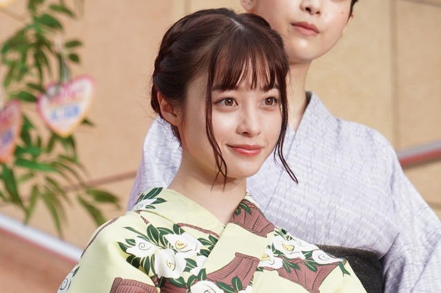 橋本環奈が涼しげな浴衣姿を披露も撮影では「毎日、大勢の人を殺してました」 画像