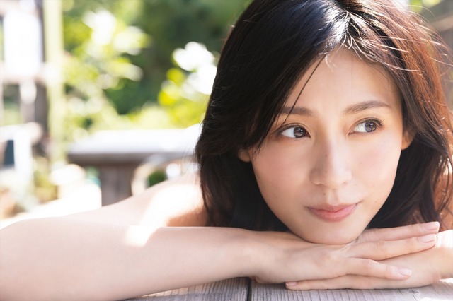本仮屋ユイカ、2年ぶり6冊目の写真集が発売決定!透明感あふれる姿を奄美大島で撮り下ろし 画像