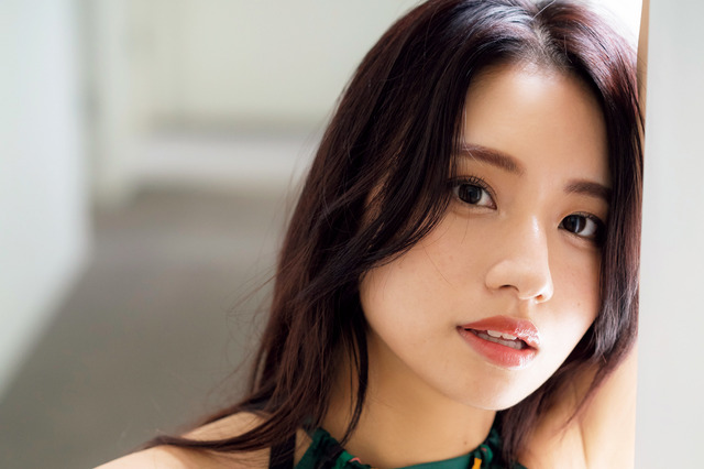 バーレスク東京のトップダンサー・みれい、大胆衣装で悩殺 画像