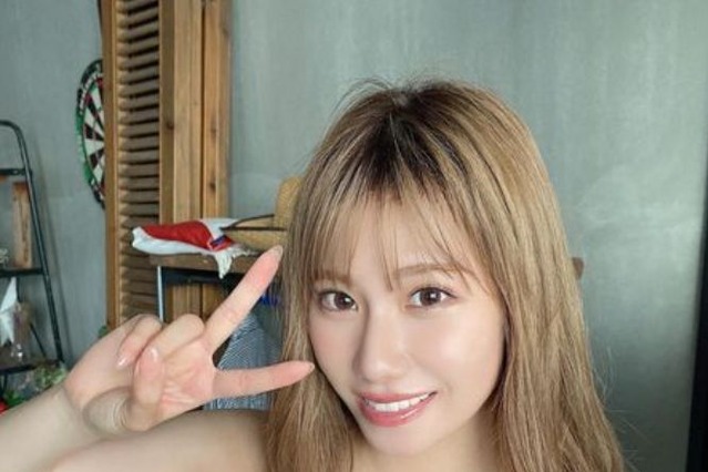 NMB48・石田優美、ビキニで迫力バスト披露!グラビアオフショットをインスタで 画像